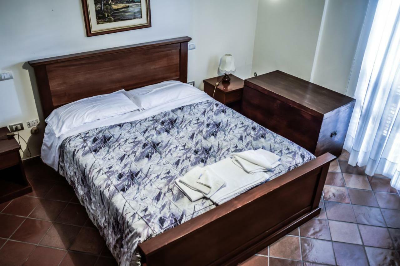 "La Grancia" Country House Guest House Treia Exterior photo